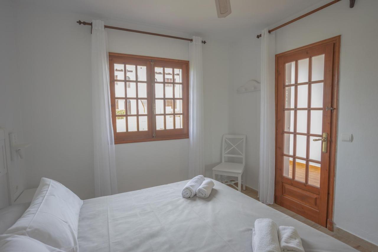 Apartamentos Son Bou Gardens By Menorcarentals Екстер'єр фото