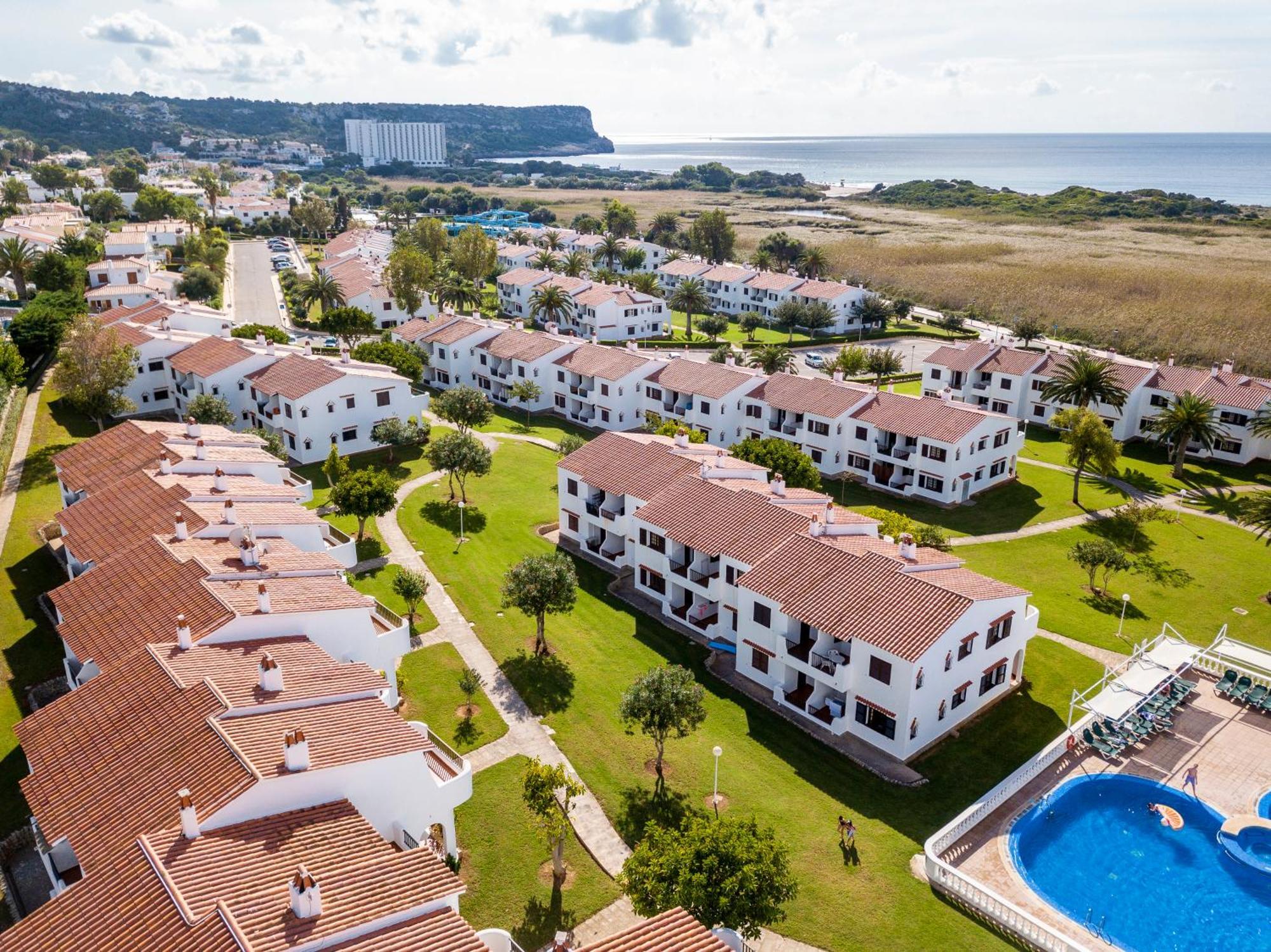 Apartamentos Son Bou Gardens By Menorcarentals Екстер'єр фото