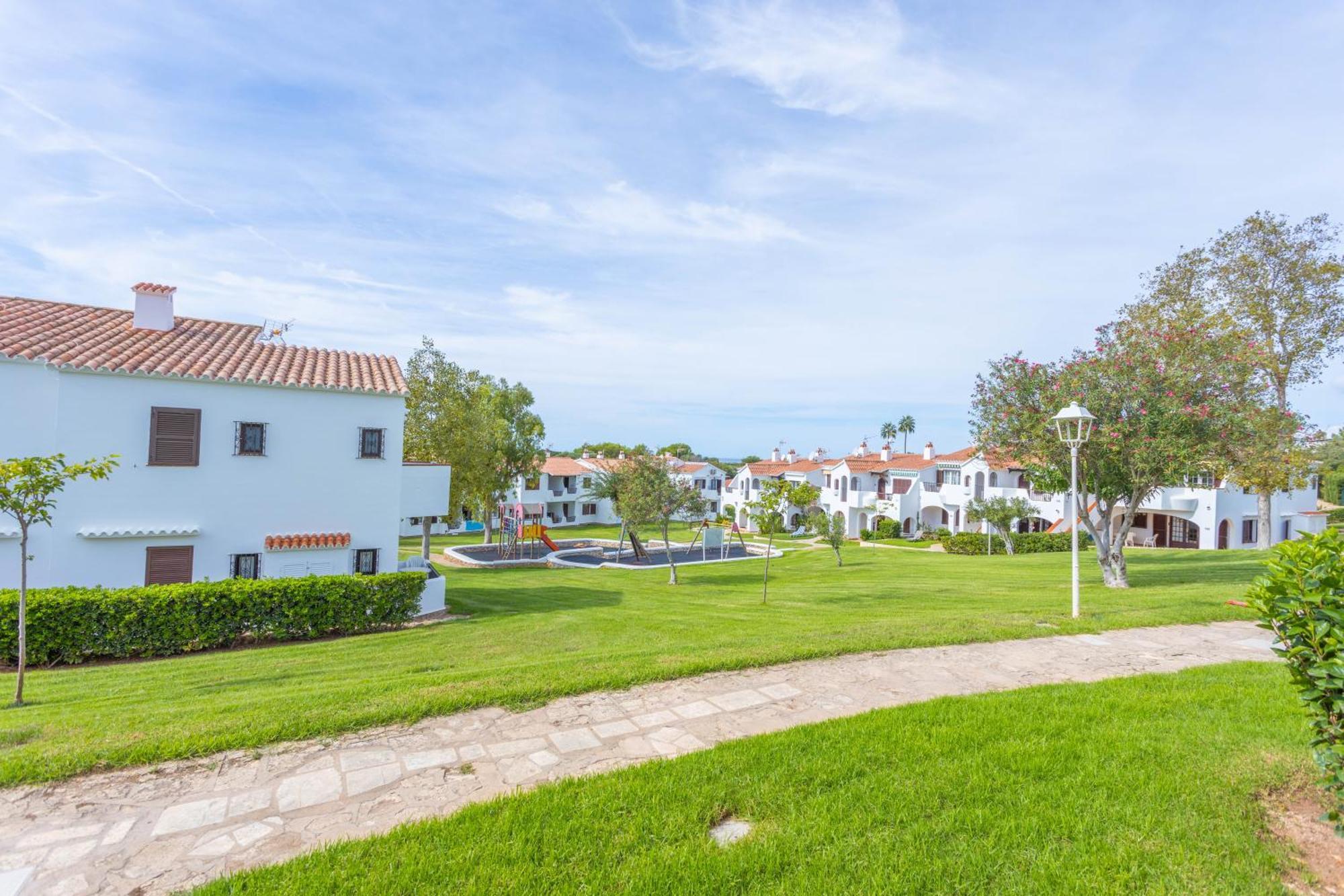 Apartamentos Son Bou Gardens By Menorcarentals Екстер'єр фото